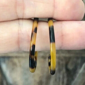 Light & Dark Brown Tortie Circle Hoop Acrylic Resin Earrings NWT